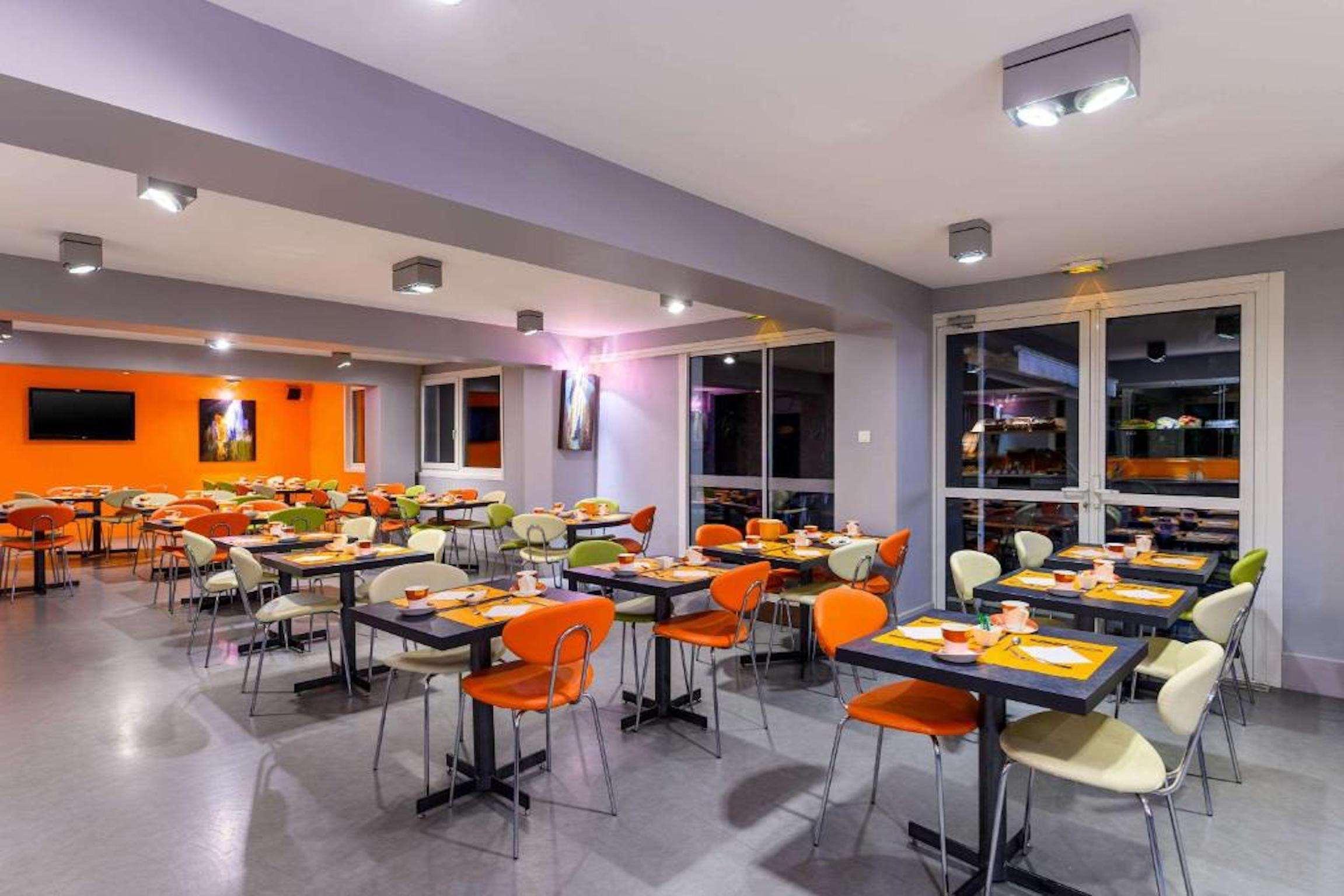 Akena Poitiers Nord Futuroscope Hotel